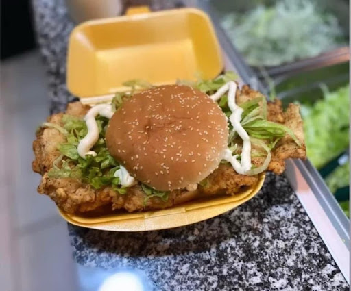 Photo of Delicious pizza & Kebab House - 6 Tatnam Rd, Poole BH15 2HG